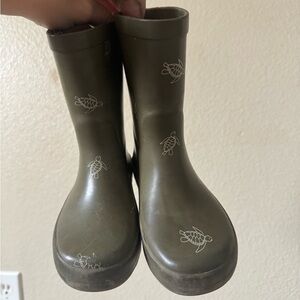 Green Rain Boots with Turtle Print Jamie Kay size 9 unisex